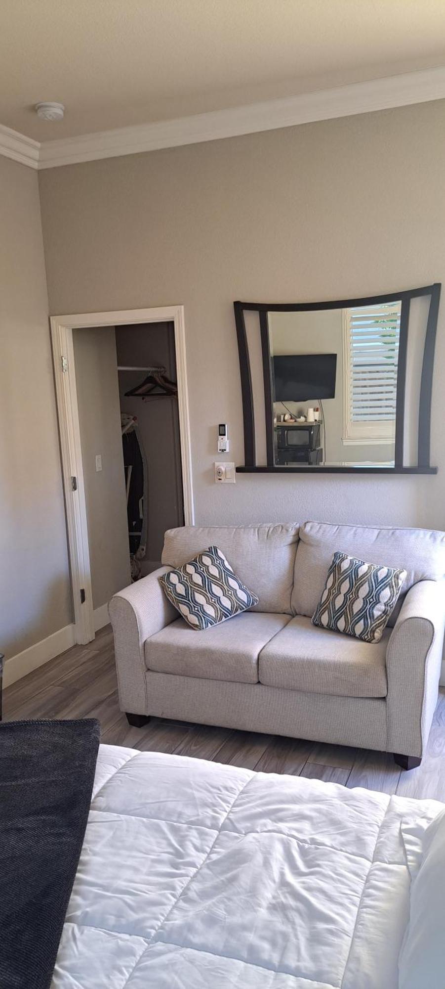 Roseville Properties Екстер'єр фото
